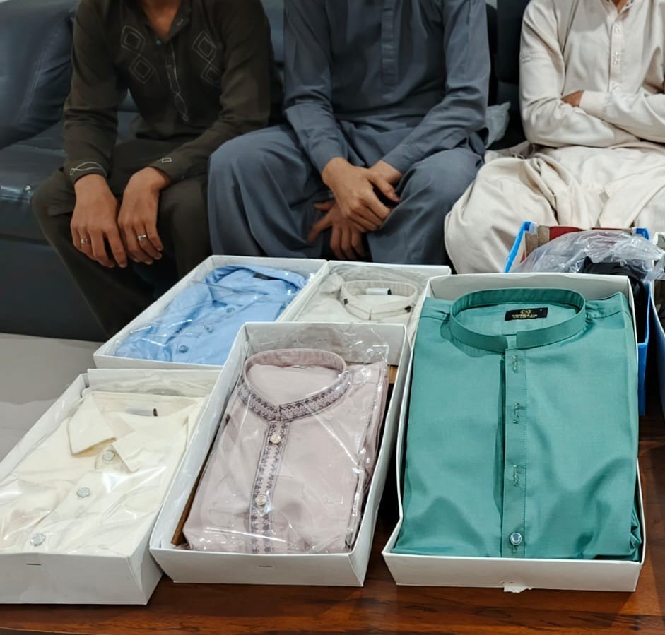 Clothing distribution by Bin Yousuf Foundation Pakistan